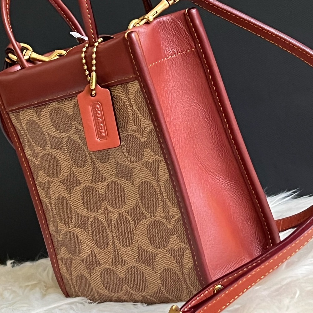 C5277 - Coach Mini Cashin Tote in Signature Canvas - Picture 8 of 12